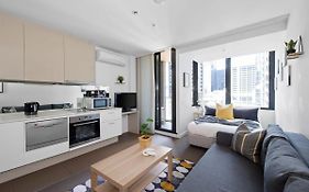 A Modern Studio Right Next To Southern Cross